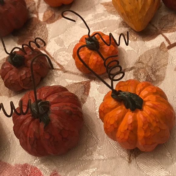 13 Salem Collection Vintage Mini Pumpkins and Gourds on Hooks - Picture 2 of 2